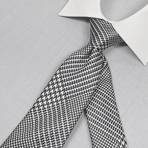 ZN26-114�@�O���C